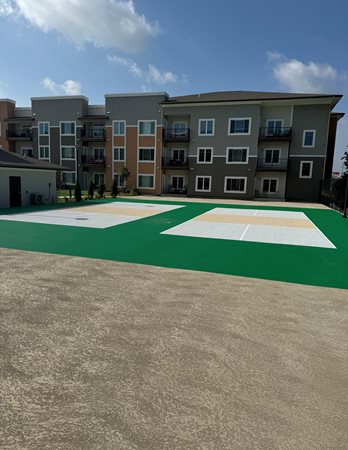 pickleball court material