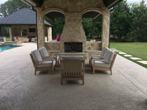 Nashville Cassic Texture With Agg Colors
Patios & Outdoor Living
Sundek
